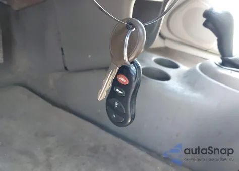 2005 Chrysler Sebring Touring из США, поврежденный, VIN 1C3EL55R85N706262